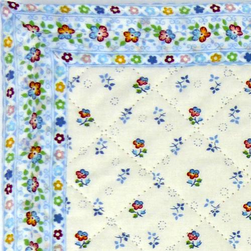 White square quilted Table Mat "Flowers" pattern 31x31"